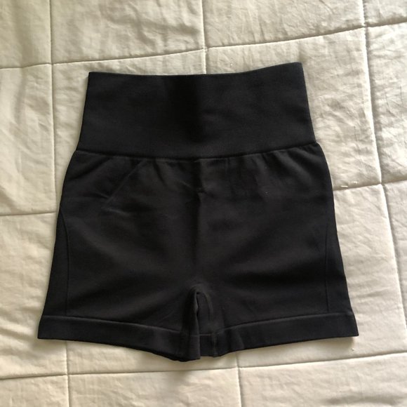 SHEIN Pants - SHEIN Thick Banded Biker Shorts